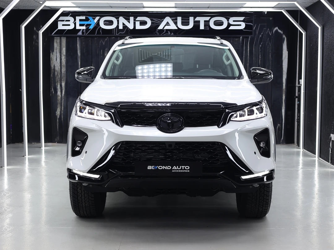 Toyota Fortuner Legender body kit, installed view