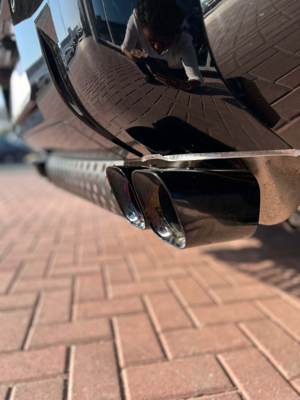 Land Rover Defender black exhaust pipe set with support bracket — original image 7