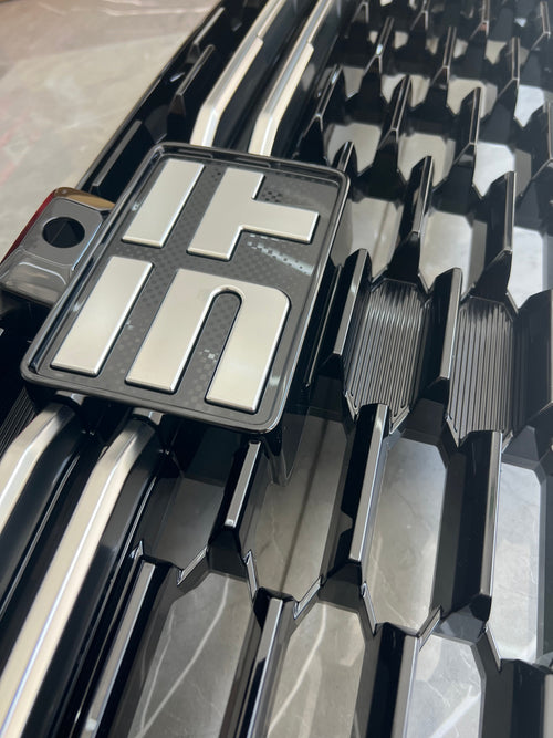 Jetour G700 Front Grille – Gloss Black ABS – AUTO SPORTS CAR CARE (view 2)