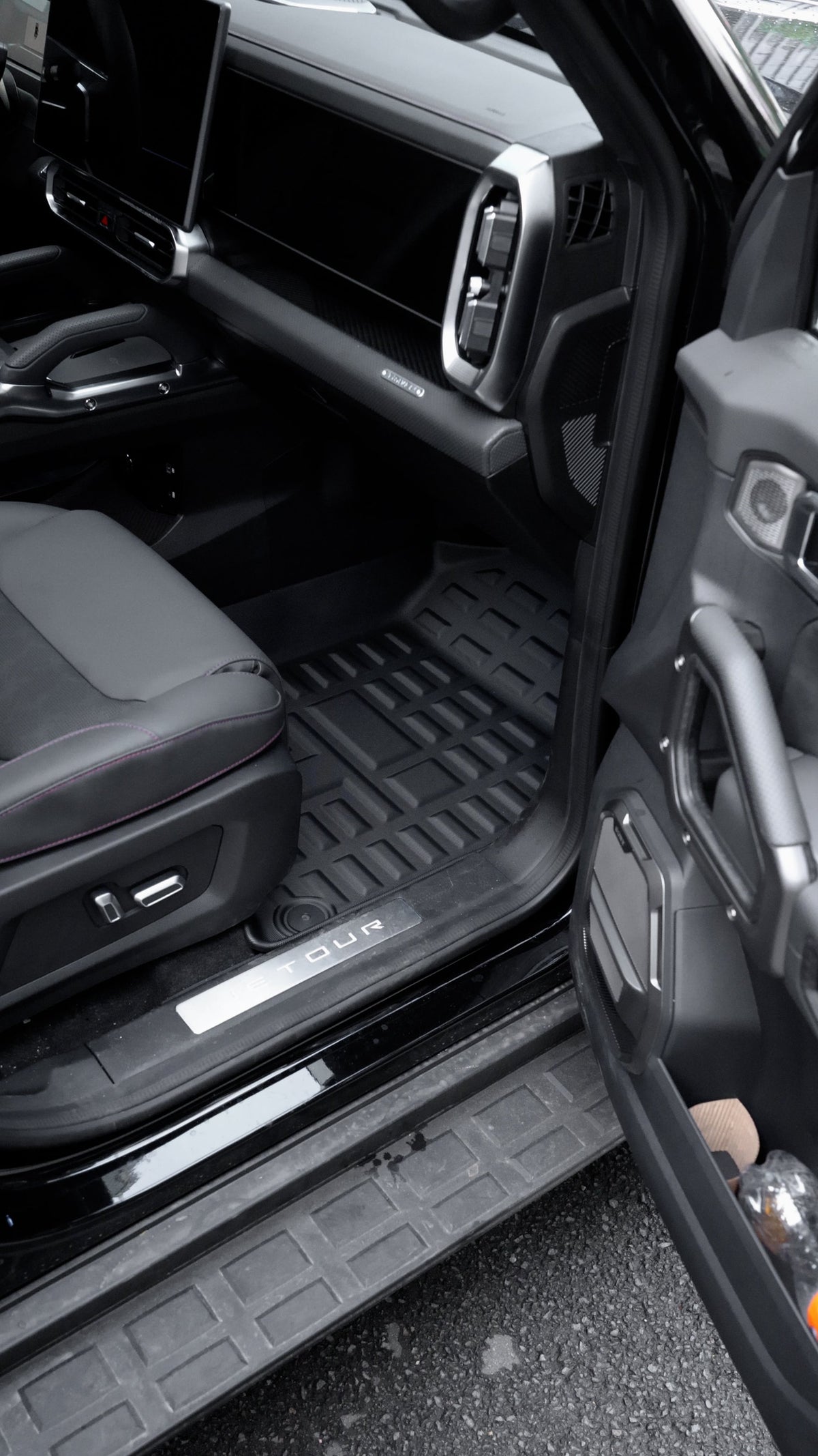 Jetour T2 Floor Mat Set — original product view 5