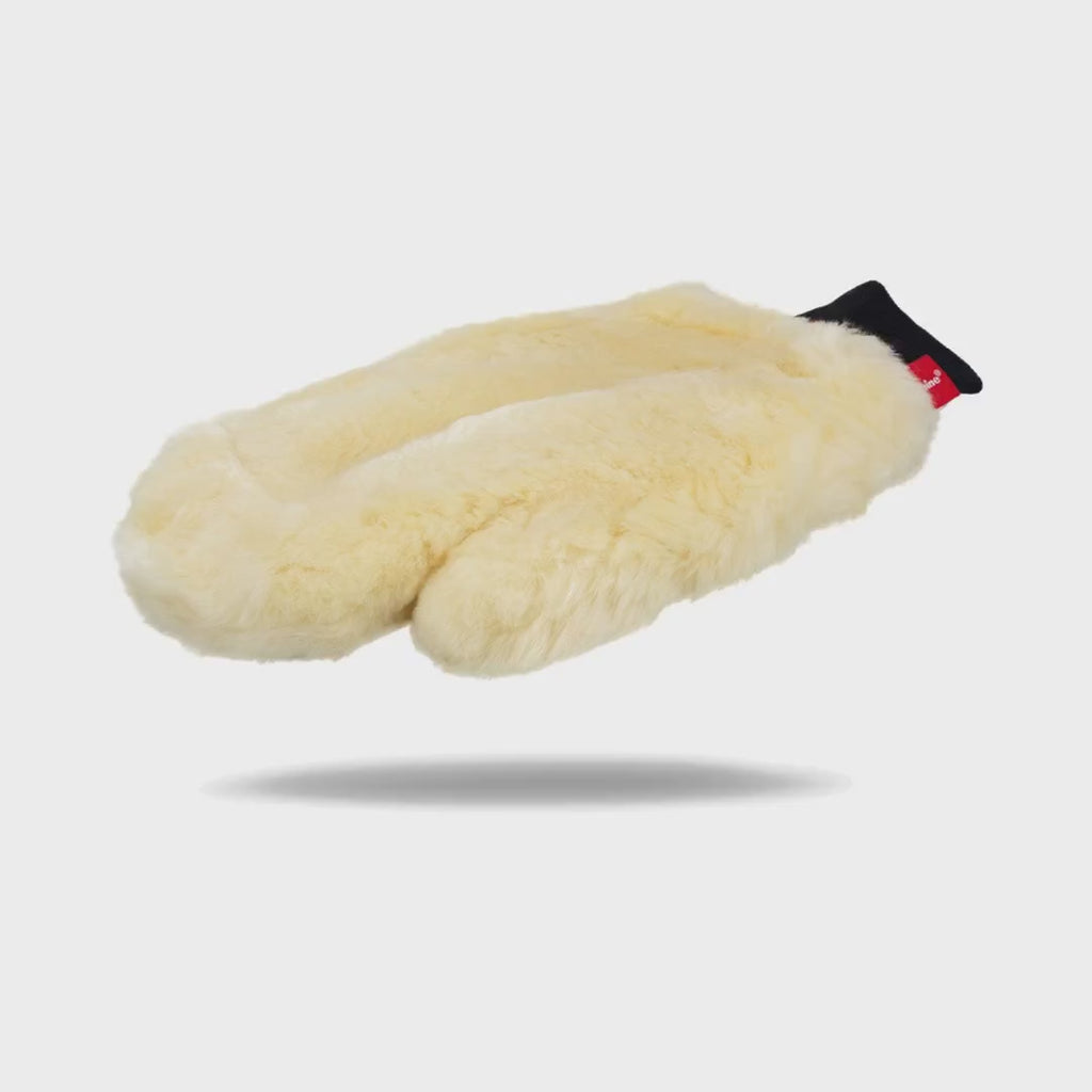 MaxShine Premium Lambswool Wash Mitt – 8011003 - product showcase video (MaxShine) | AUTO SPORTS CAR CARE